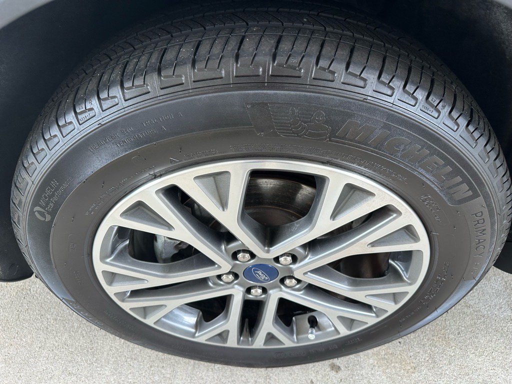 Certified 2022 Ford Escape SEL AWD/4WD image 5