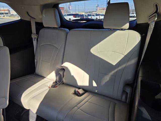 Used 2020 Buick Enclave Essence w/ Sound and Sites Package image 13