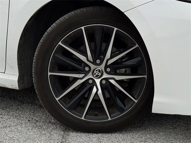 Used 2024 Toyota Camry SE image 30