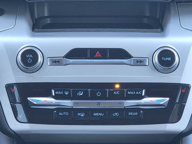 Certified 2023 Ford Explorer XLT w/ Equipment Group 202A AWD/4WD image 30