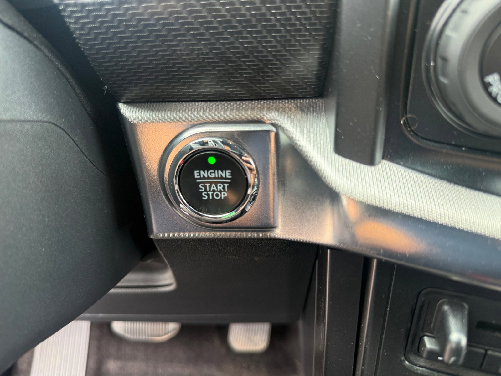 Certified 2022 Ford F150 Raptor w/ Equipment Group 801A High AWD/4WD image 21