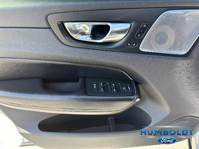 Used 2018 Volvo XC60 T6 Inscription w/ Luxury Seat Package AWD/4WD image 12