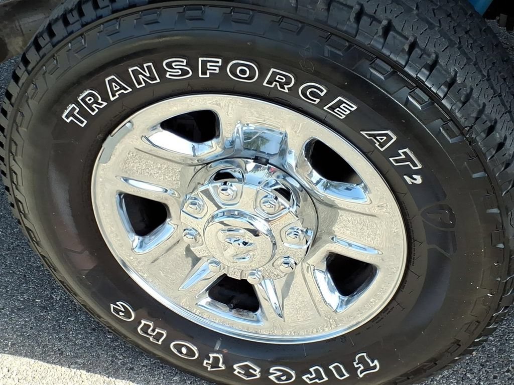 Used 2024 RAM 2500 Tradesman w/ Chrome Appearance Group AWD/4WD image 9