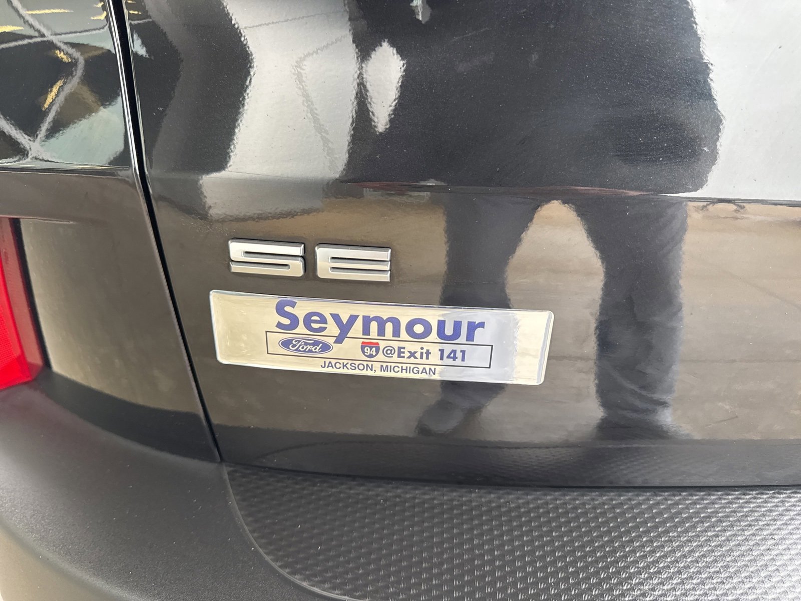 Certified 2022 Ford Escape SE w/ SE Sport Appearance Package image 16