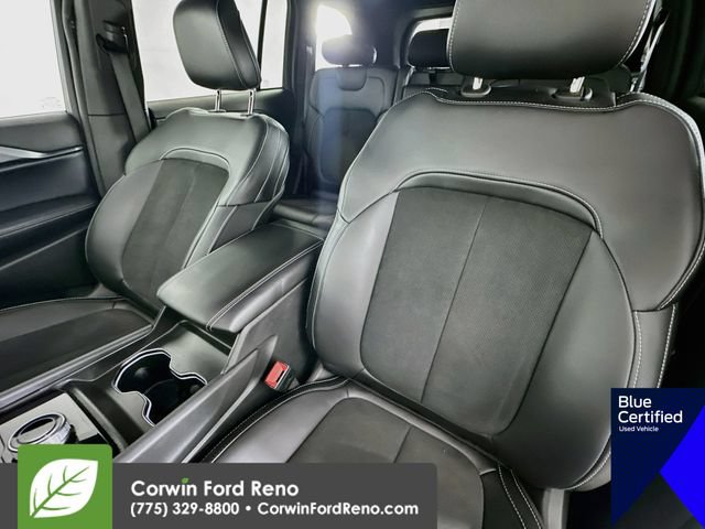 Used 2024 Jeep Grand Cherokee Altitude AWD/4WD image 25