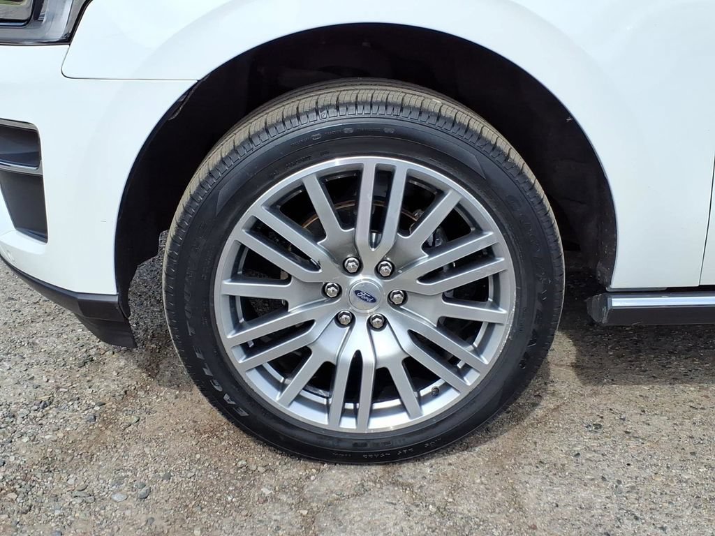 Certified 2023 Ford Expedition Limited AWD/4WD image 9