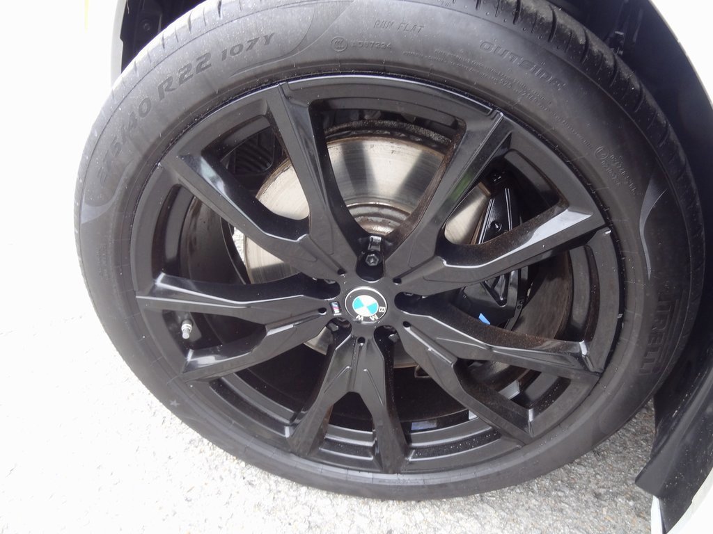 Used 2024 BMW X7 M60i w/ Executive Package image 63