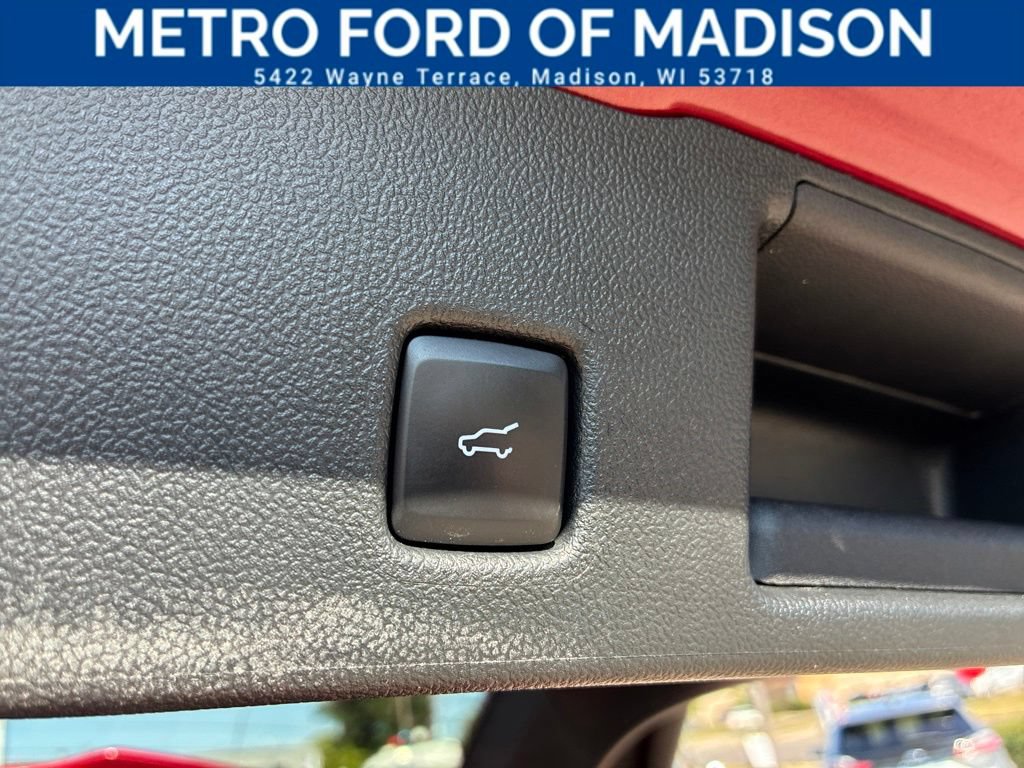 Certified 2023 Ford Escape ST-Line Elite w/ Premium Technology Package AWD/4WD image 44
