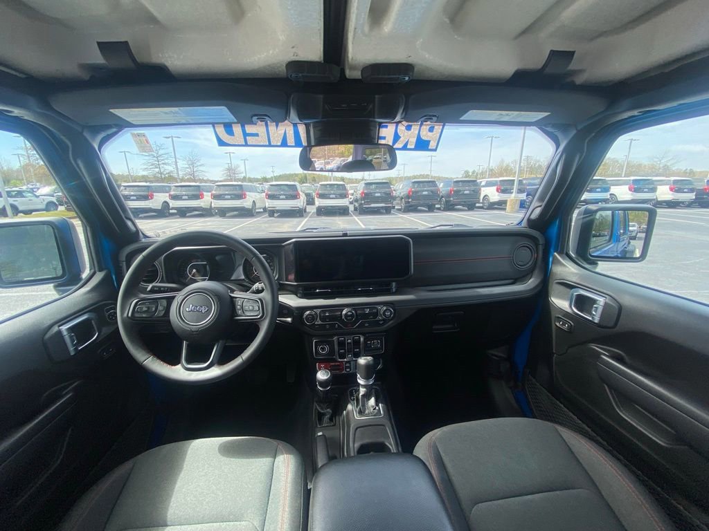 Used 2024 Jeep Wrangler Unlimited Rubicon image 25
