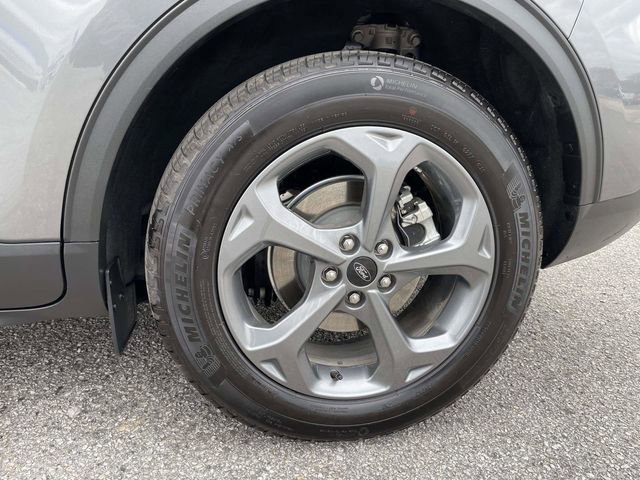 Certified 2025 Ford Escape ST-Line image 10