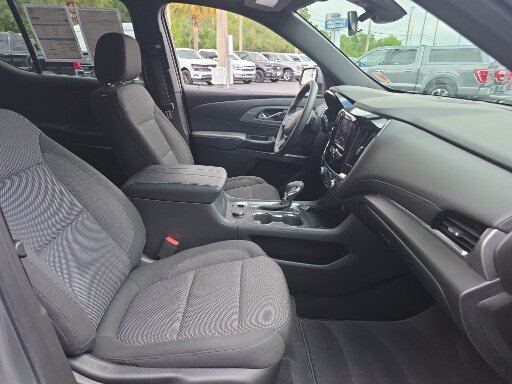 Used 2024 Chevrolet Traverse LT FWD image 15