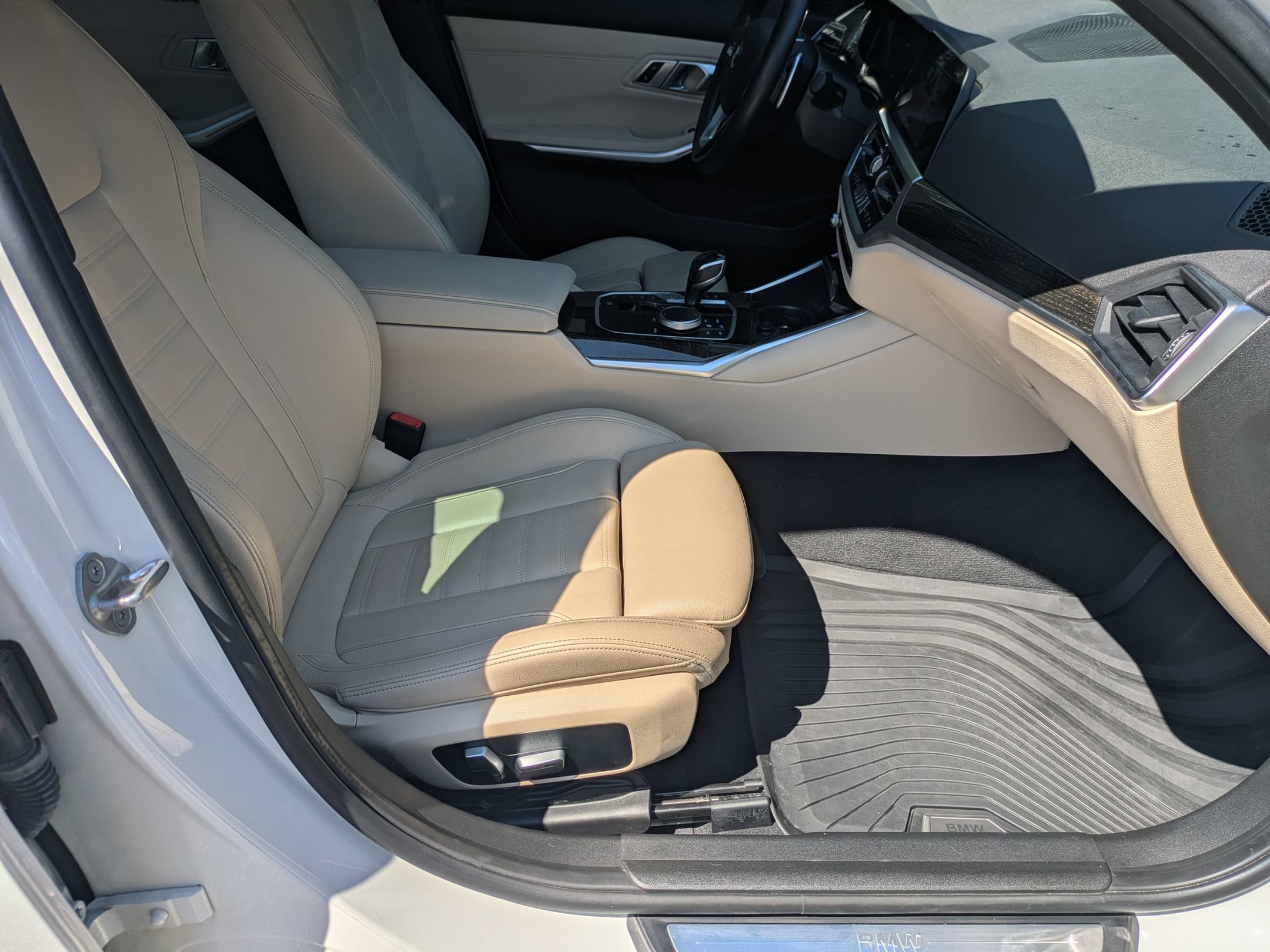 Used 2021 BMW 330i Sedan w/ Premium Package RWD image 37