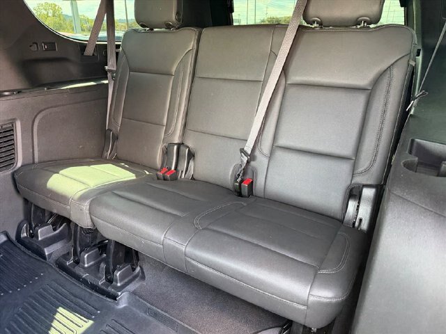 Used 2023 Chevrolet Suburban Z71 AWD/4WD image 14