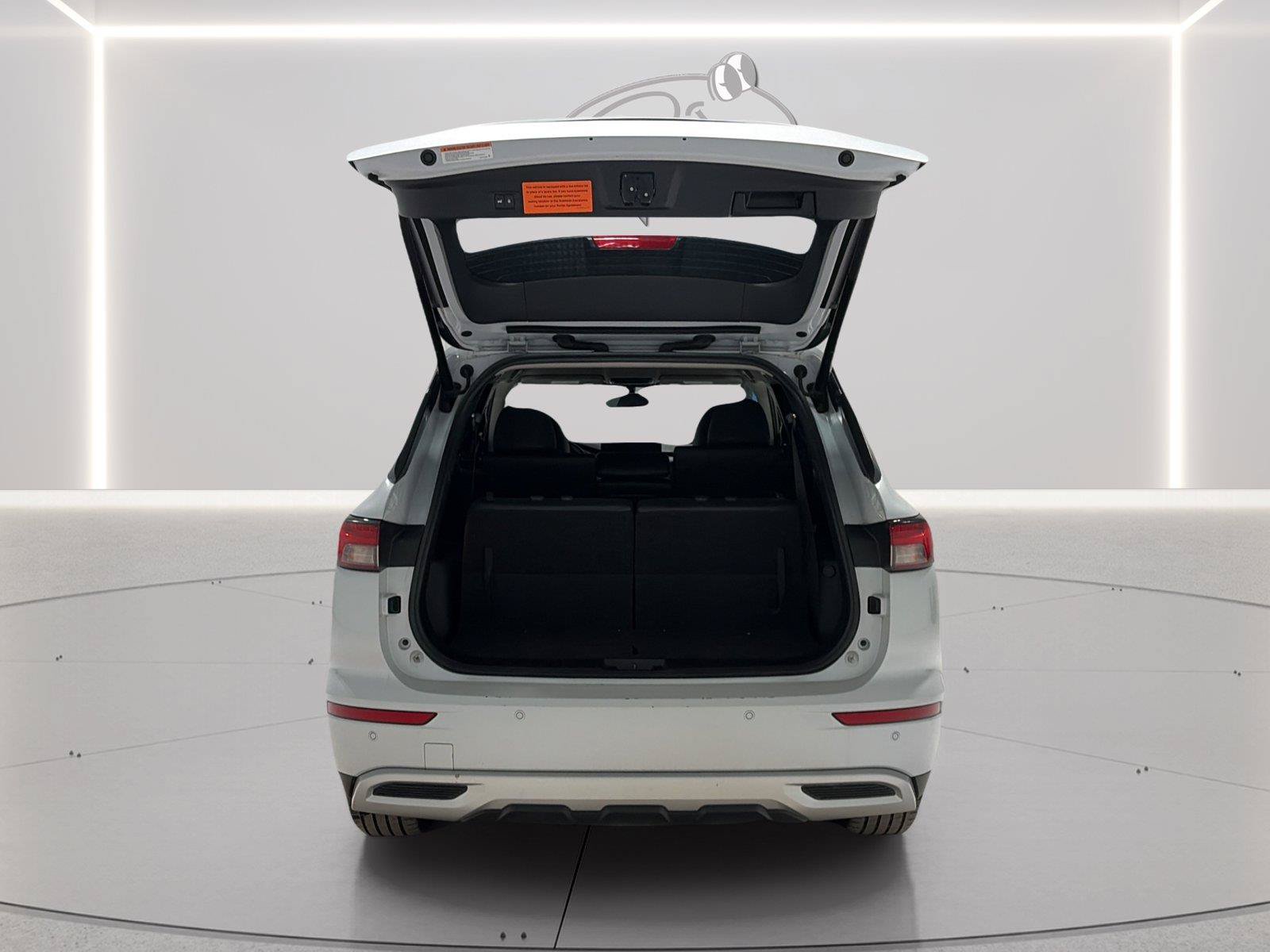 Used 2024 Mitsubishi Outlander SE AWD/4WD image 9