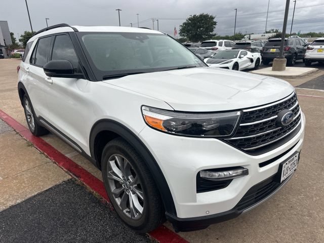 Certified 2023 Ford Explorer XLT w/ Equipment Group 202A RWD image 2