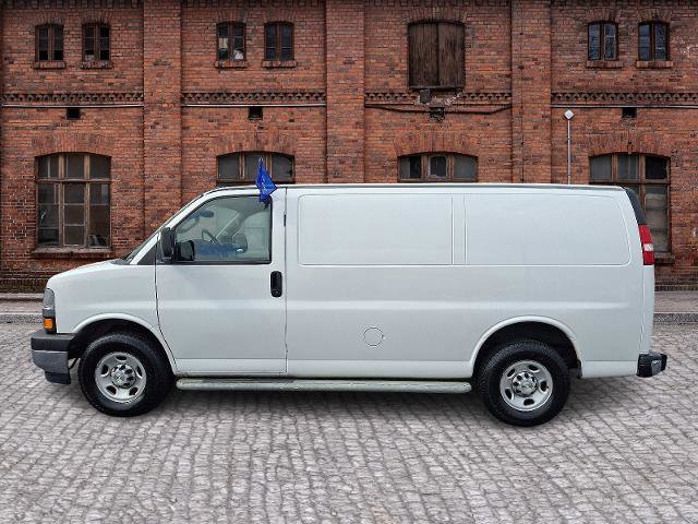 Used 2020 Chevrolet Express 2500 w/ Driver Convenience Package image 5