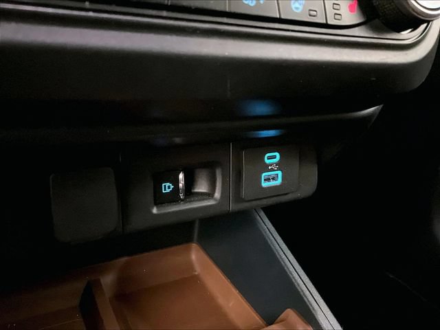 Certified 2024 Ford Maverick Lariat FWD image 31