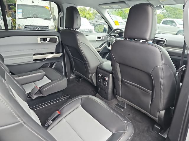 Certified 2023 Ford Explorer XLT w/ Equipment Group 202A AWD/4WD image 13