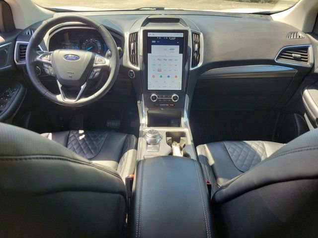Certified 2024 Ford Edge Titanium w/ Equipment Group 301A AWD/4WD image 19