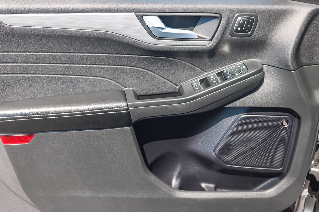 Certified 2023 Ford Escape Platinum w/ Premium Technology Package FWD image 24