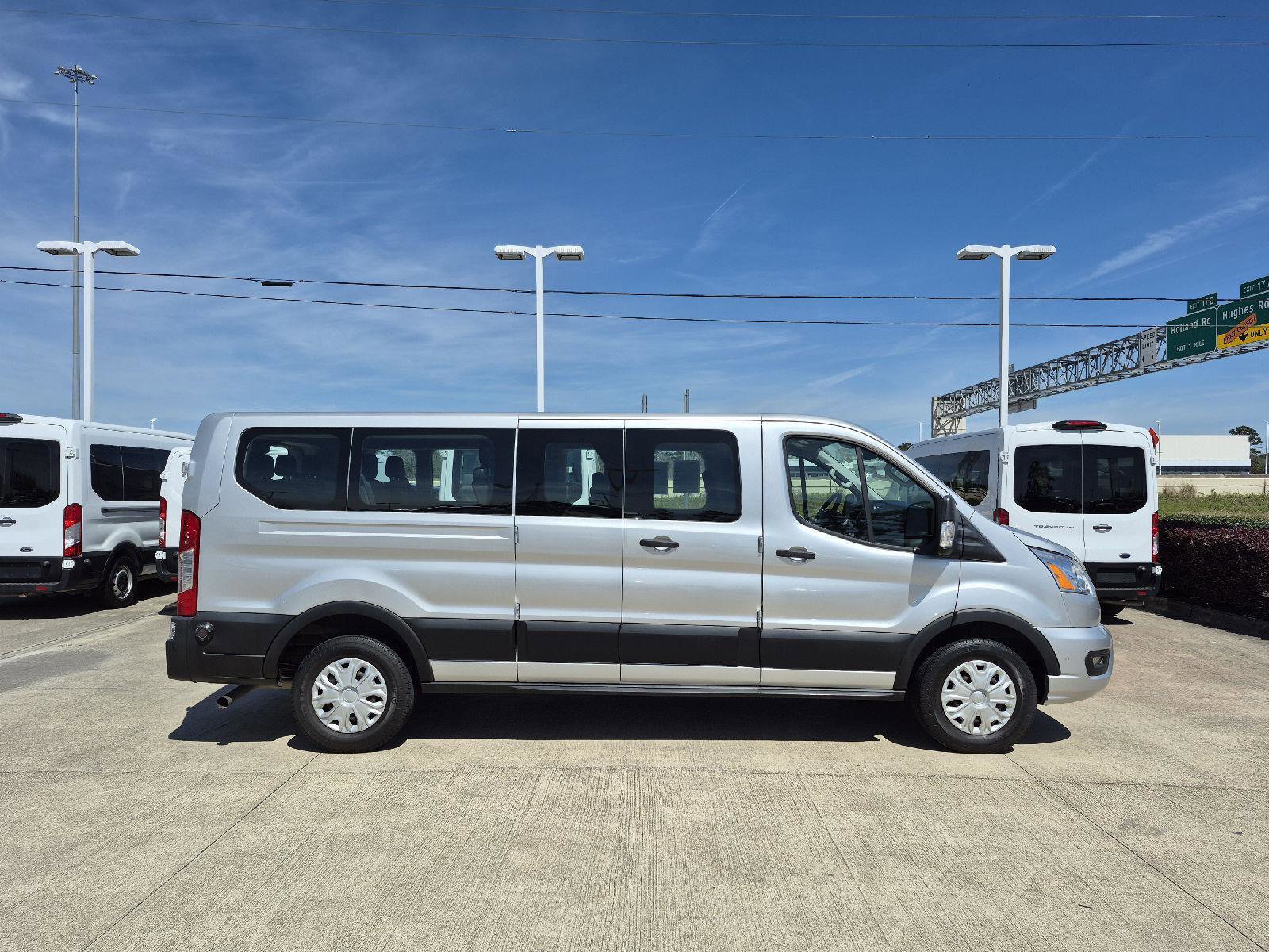 Certified 2020 Ford Transit 350 XLT RWD image 5