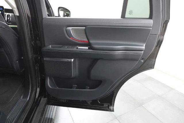 Certified 2025 Ford Expedition Platinum AWD/4WD image 32