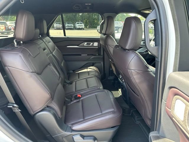 Certified 2026 Ford Explorer Platinum AWD/4WD image 10