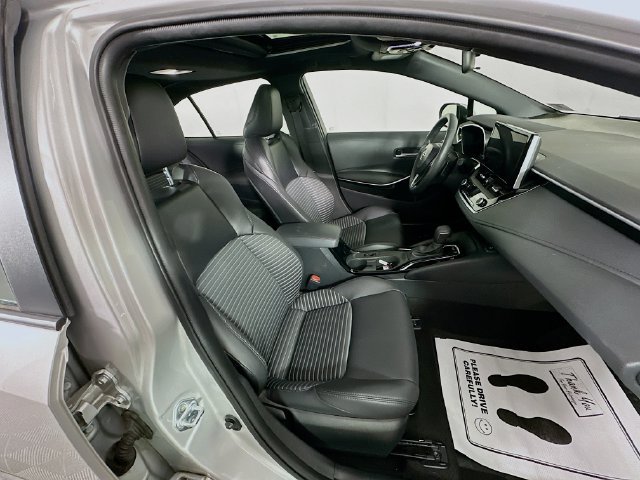 Used 2024 Toyota Corolla XSE FWD image 34