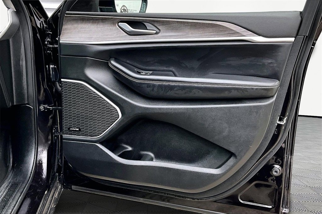 Used 2022 Jeep Grand Cherokee Limited 4xe w/ Luxury Tech Group II image 24