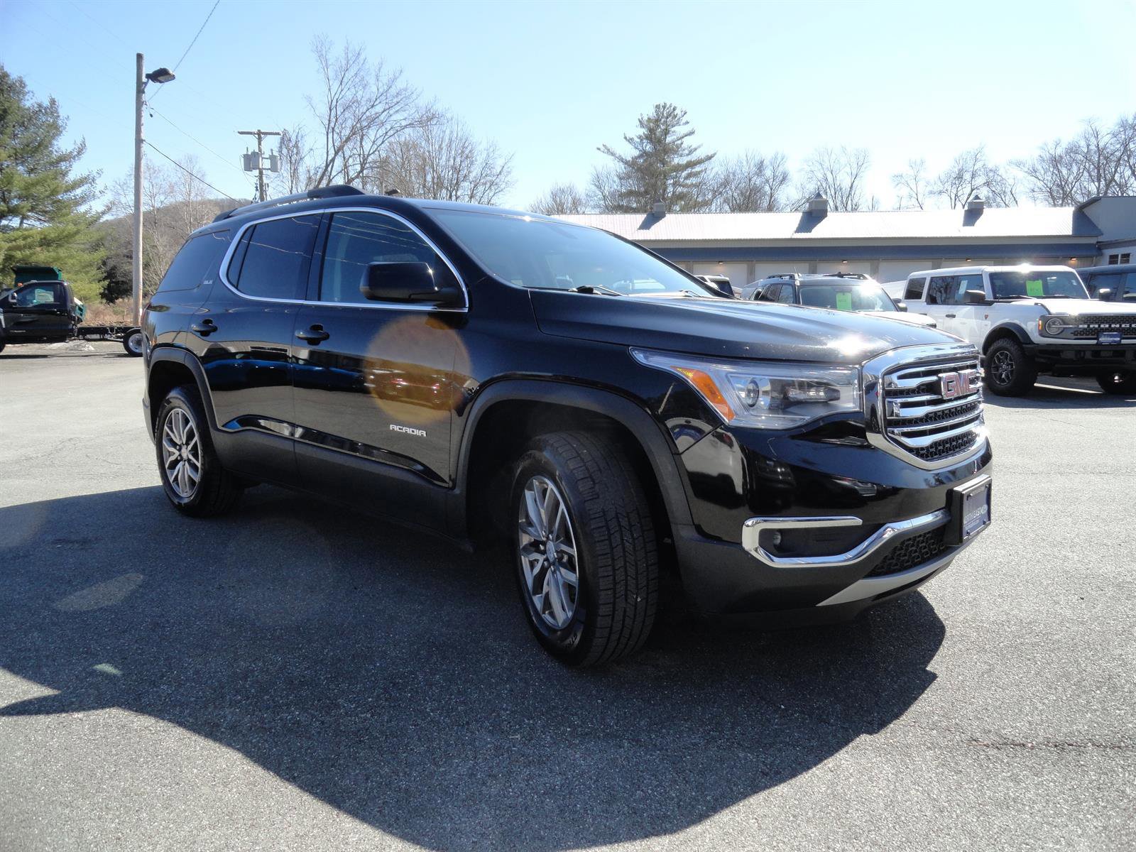 Used 2019 GMC Acadia SLE w/ Driver Alert Package I image 7