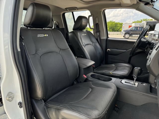 Used 2020 Nissan Frontier PRO-4X w/ Pro-4x Utility Package image 28