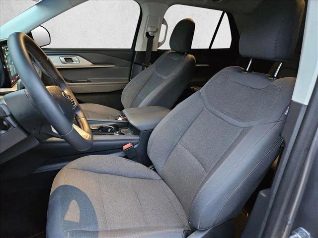 Certified 2025 Ford Explorer Active image 20