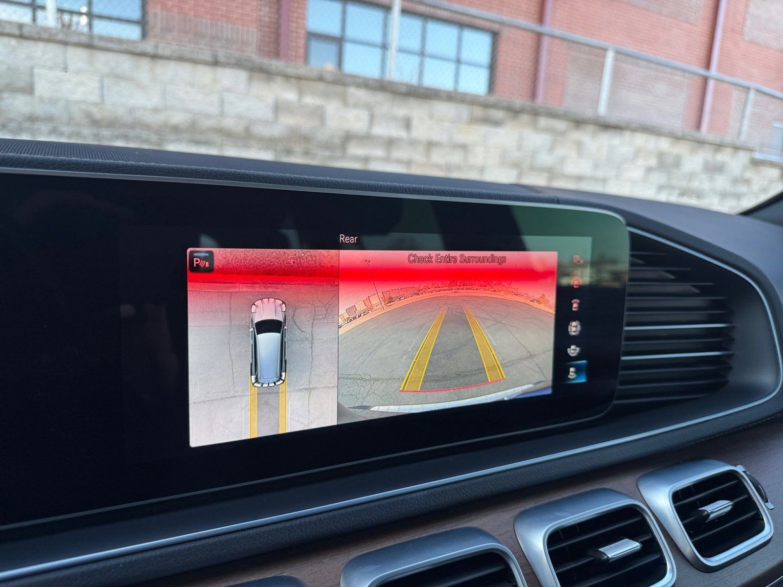 Used 2022 Mercedes-Benz GLS 450 4MATIC image 30