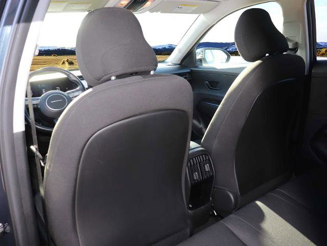 Used 2025 Hyundai Kona SEL image 17