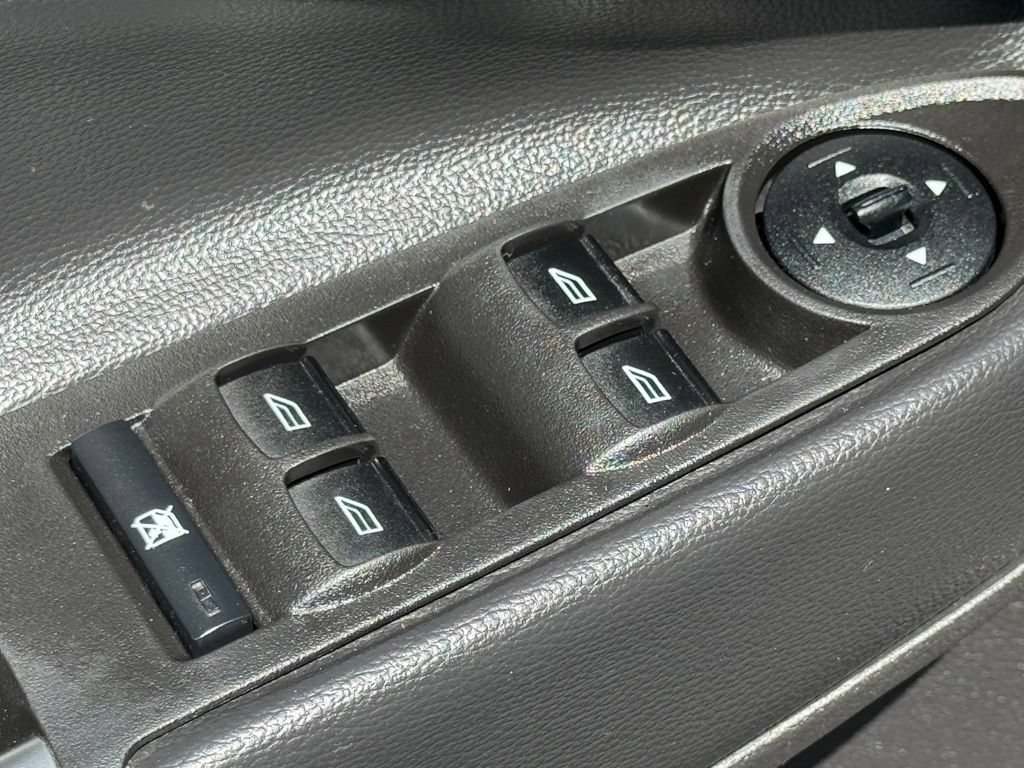 Certified 2018 Ford Escape SE FWD image 27