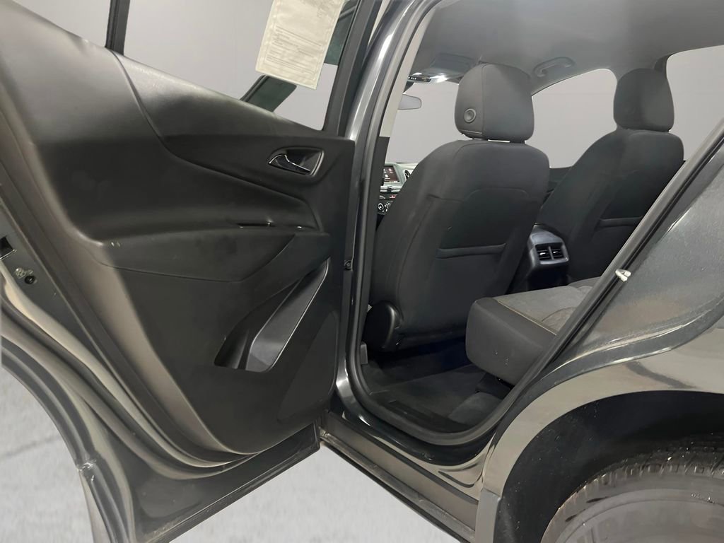Used 2021 Chevrolet Equinox LT w/ Driver Convenience Package image 34