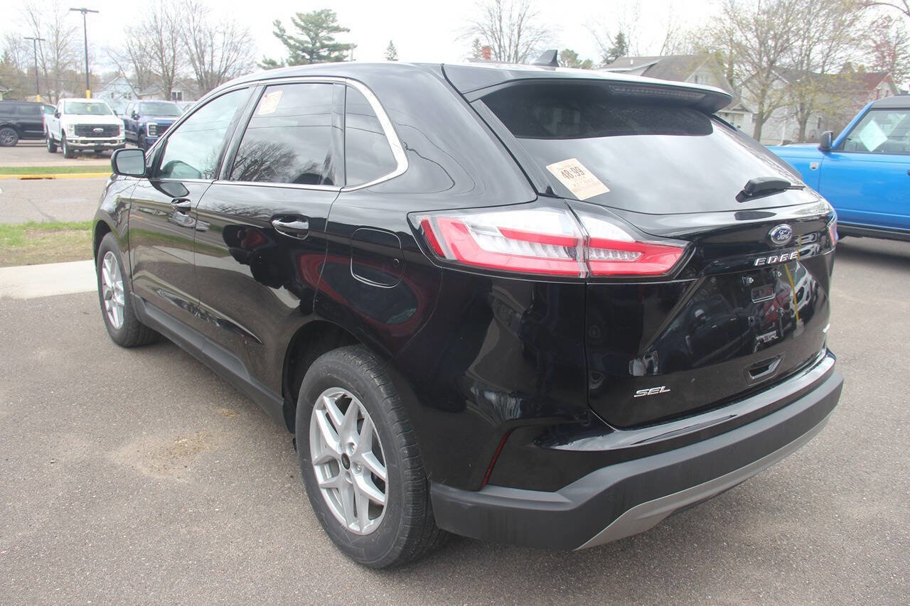 Certified 2024 Ford Edge SEL w/ Convenience Package AWD/4WD image 5