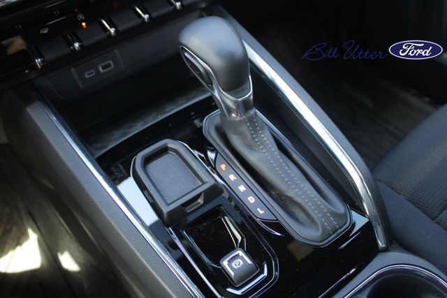 Used 2024 GMC Canyon Elevation w/ Convenience Package RWD image 16
