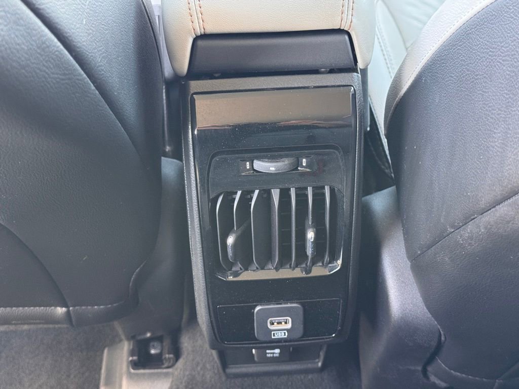 Used 2022 Jeep Compass Limited w/ Mopar Graphics Package image 29