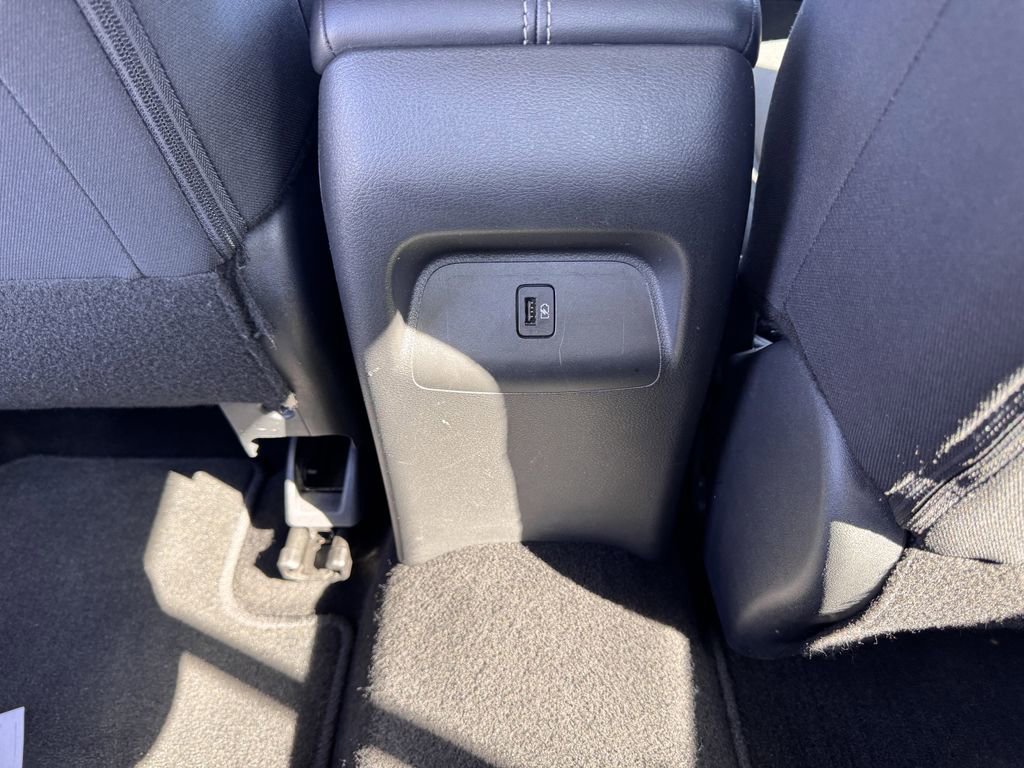 Used 2023 Nissan Sentra SV FWD image 28