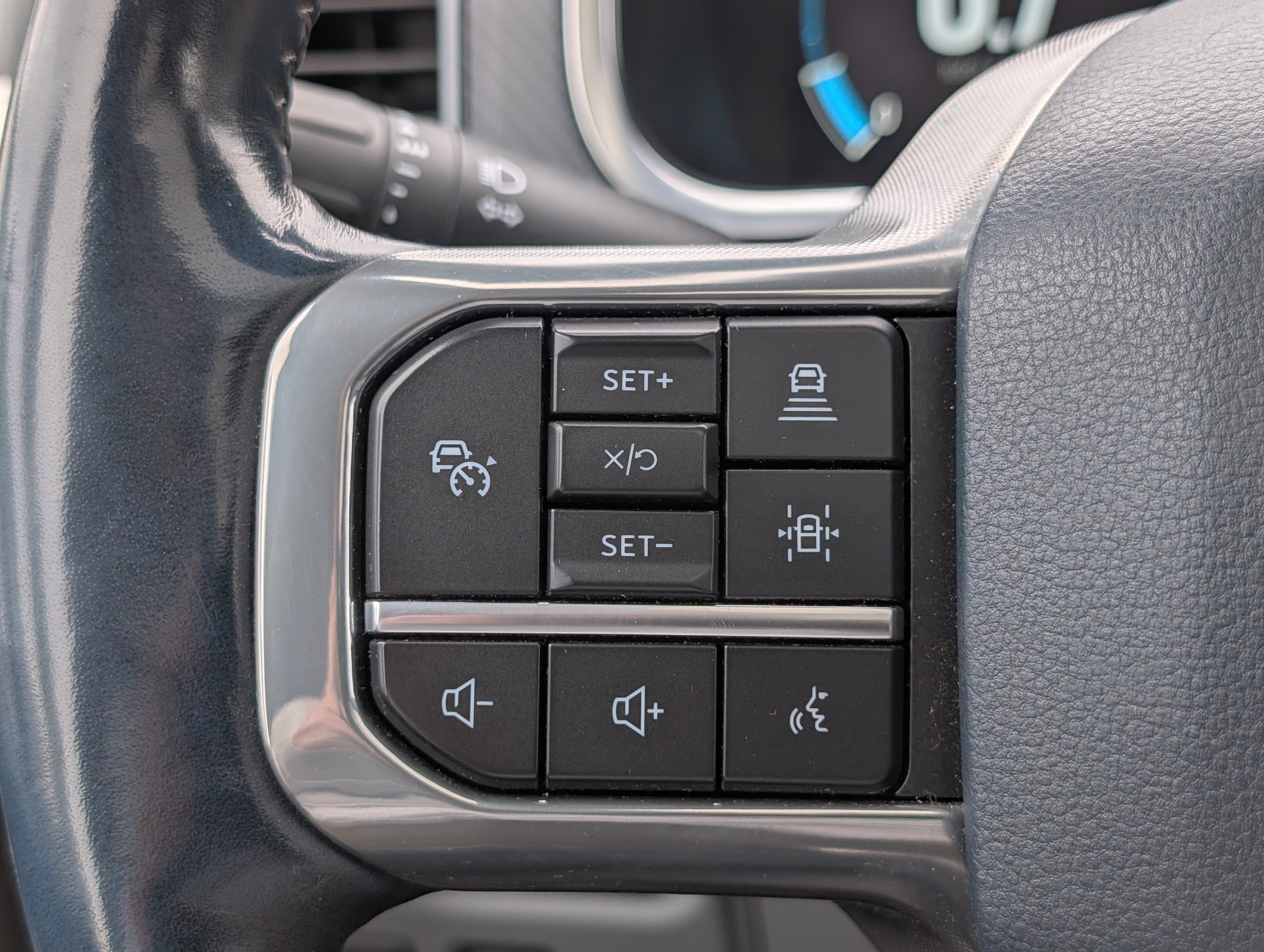 Certified 2022 Ford F150 Limited AWD/4WD image 24