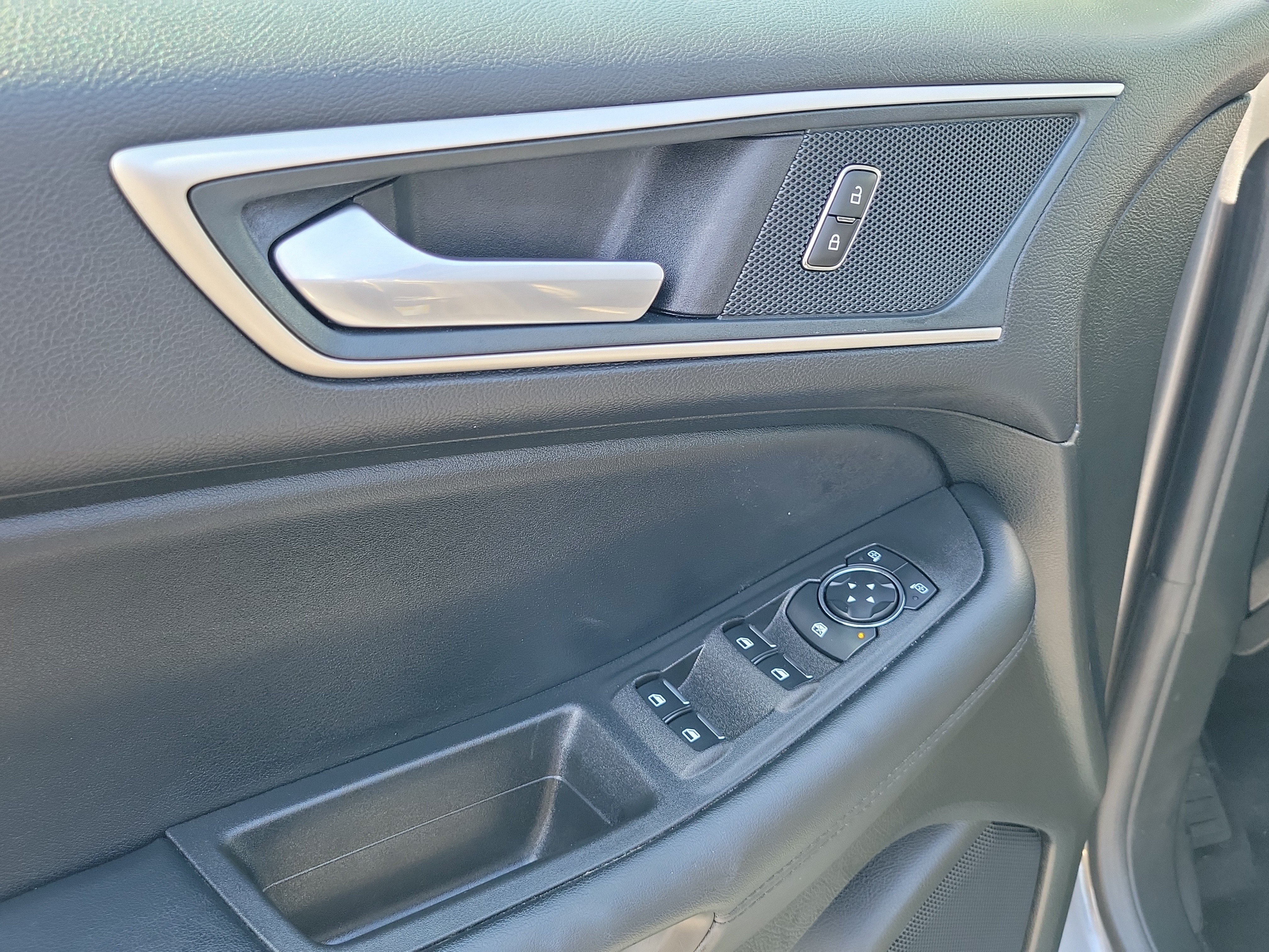 Certified 2024 Ford Edge SEL w/ Convenience Package AWD/4WD image 20