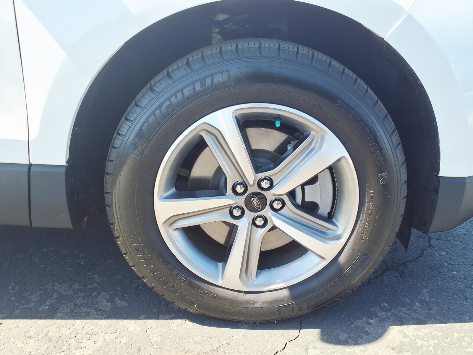 Certified 2023 Ford Edge SEL w/ Convenience Package AWD/4WD image 9