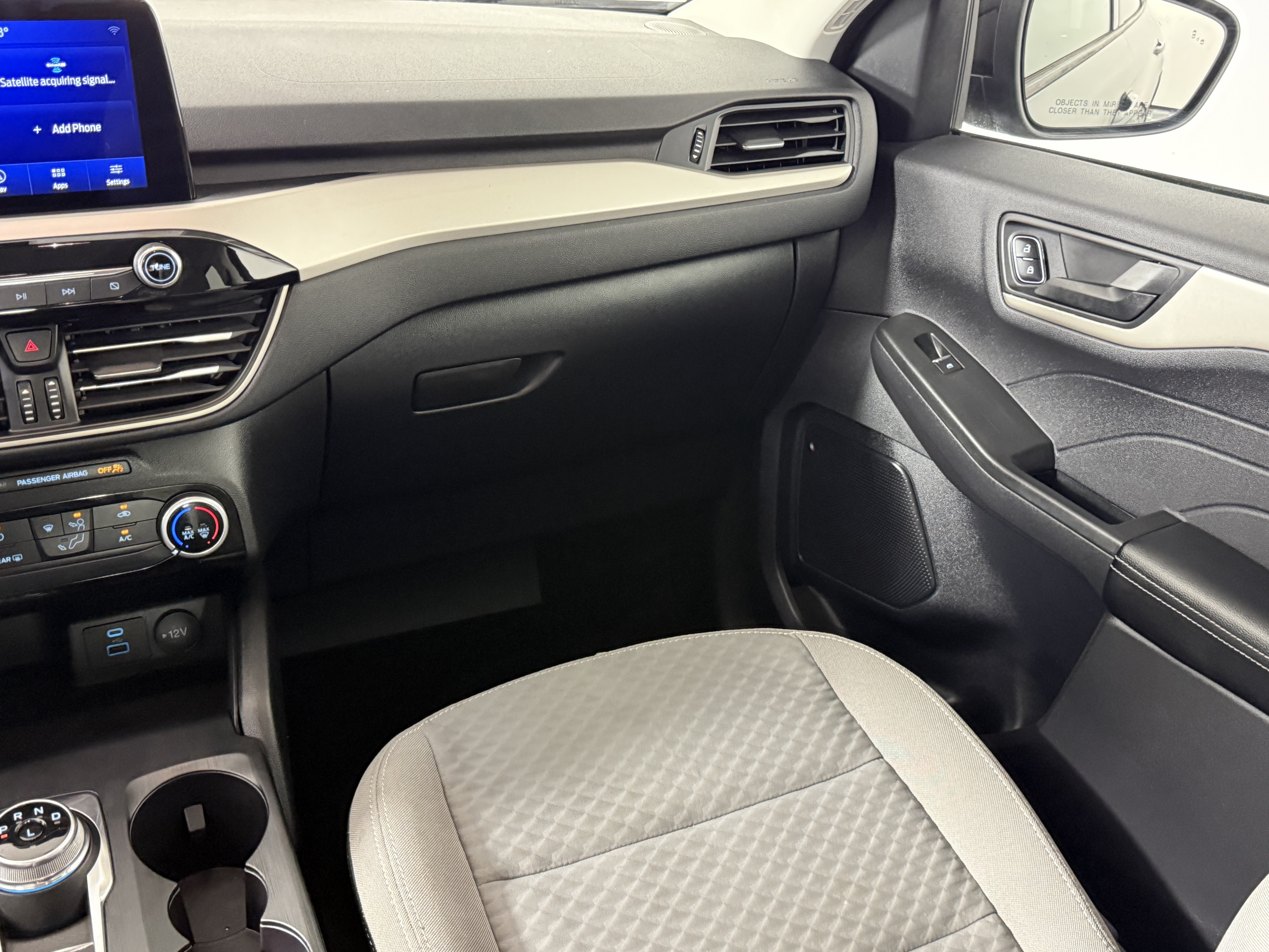 Certified 2022 Ford Escape SE w/ SE Sport Appearance Package FWD image 12