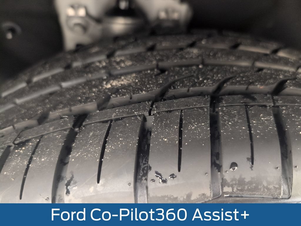 Certified 2022 Ford Explorer XLT w/ Equipment Group 202A RWD image 21