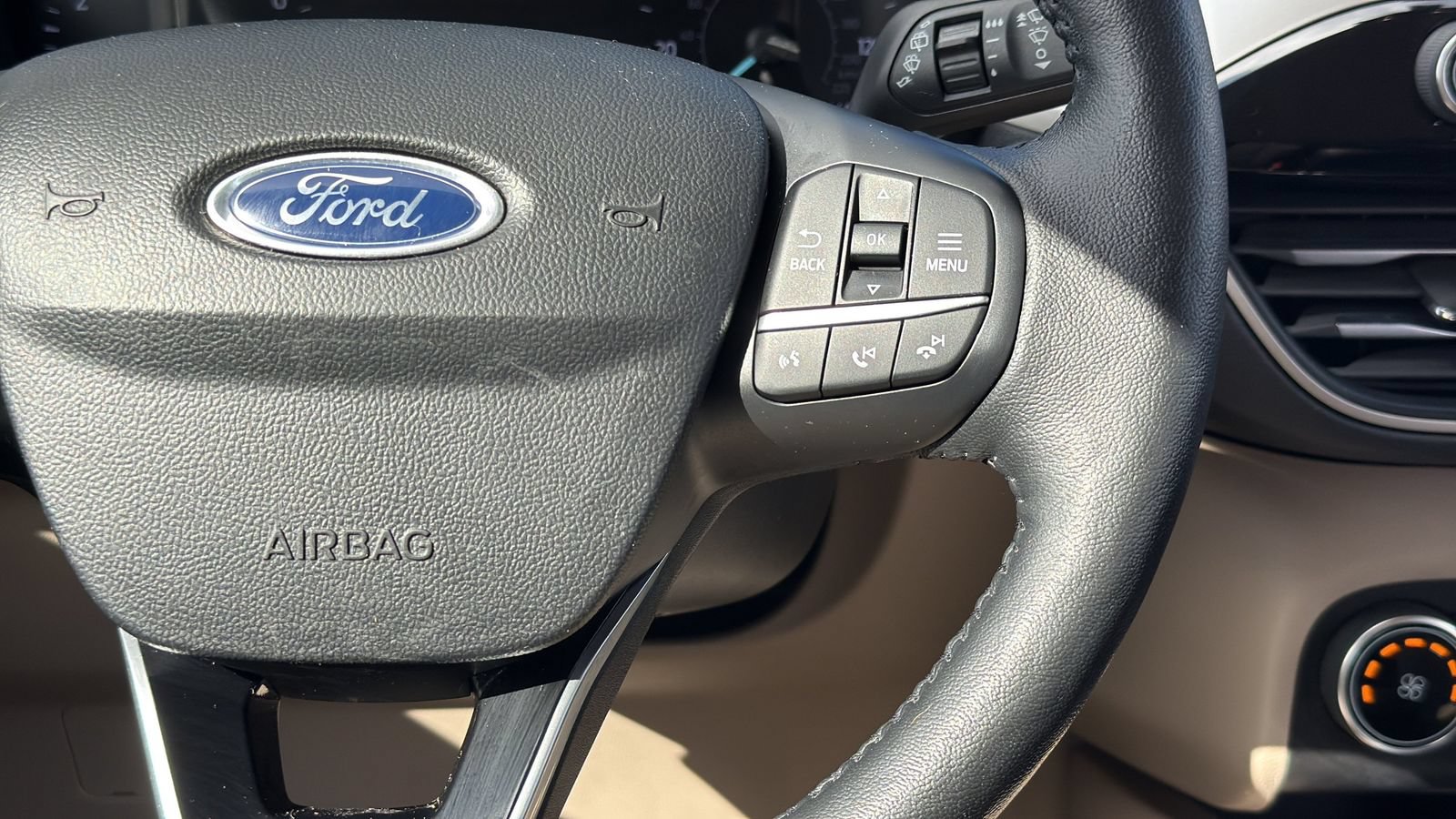 Certified 2020 Ford Escape SEL FWD image 15