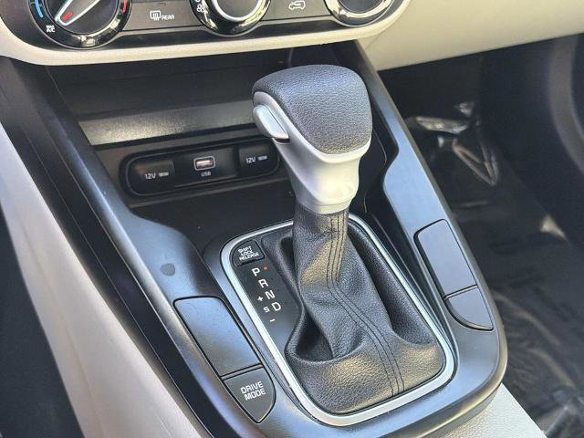 Used 2025 Kia Soul LX image 24