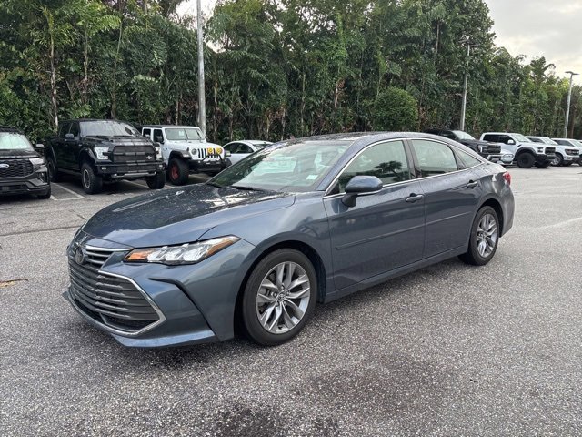 Used 2020 Toyota Avalon XLE image 5