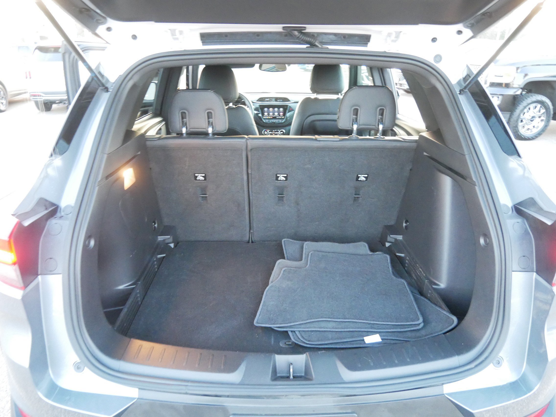 Used 2021 Chevrolet TrailBlazer ACTIV w/ Convenience Package image 18