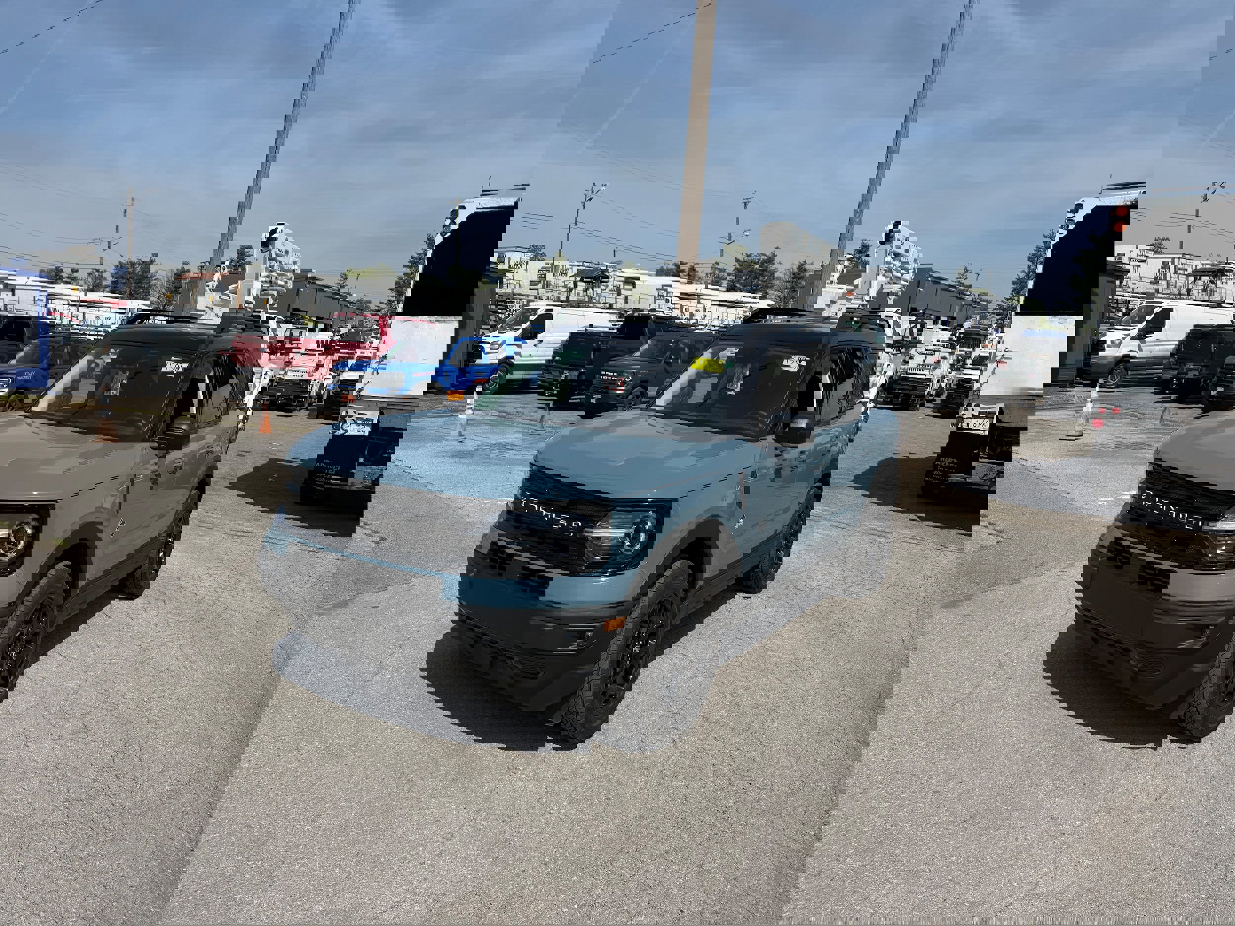 Certified 2022 Ford Bronco Sport Outer Banks w/ Tech Package image 1